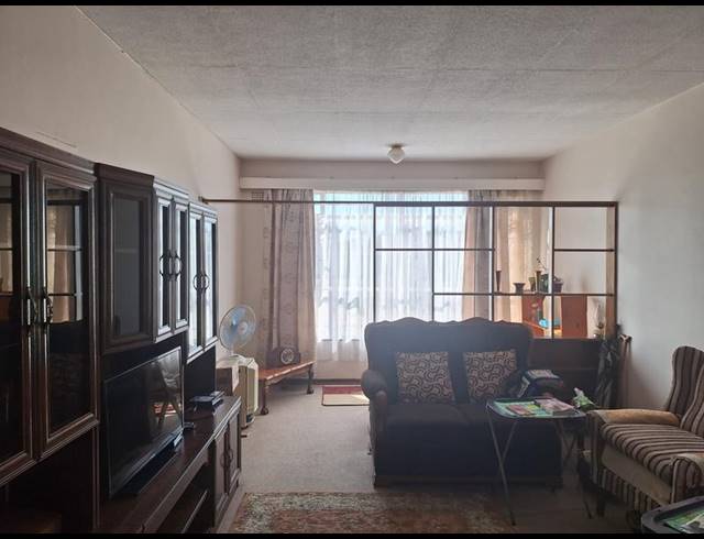 1 BEDROOM PROPERTY TO RENT IN CASSELDALE